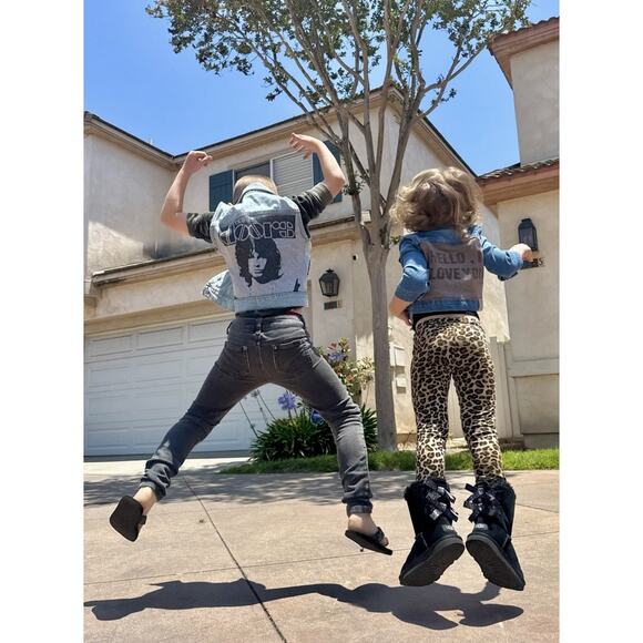 THE DOORS Jim Morrison 60s Rock Upcycled Retro Vintage Denim Vest Kids 10/12 L - Picture 1 of 12